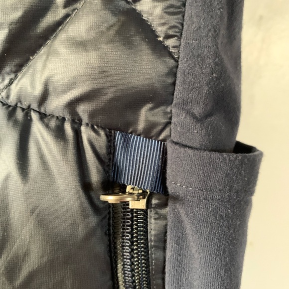 Lululemon Down Running Vest 6 - Picture 9 of 15